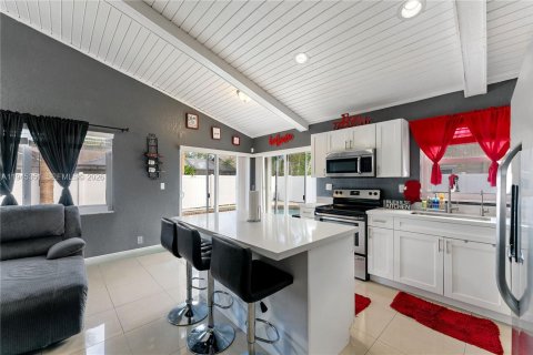 Casa en venta en North Lauderdale, Florida, 3 dormitorios, 133.31 m2 № 2020731 - foto 8