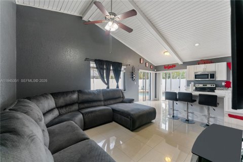 Casa en venta en North Lauderdale, Florida, 3 dormitorios, 133.31 m2 № 2020731 - foto 10