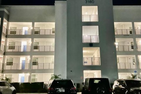 Condo in Kissimmee, Florida, 2 bedrooms  № 1553559 - photo 17