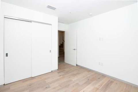 Adosado en alquiler en Fort Lauderdale, Florida, 3 dormitorios, 192.87 m2 № 2146980 - foto 29