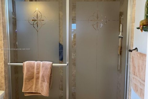 Condo in Sunrise, Florida, 2 bedrooms  № 1779717 - photo 16