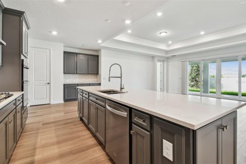 House in Riverview, Florida 5 bedrooms, 306.11 sq.m. № 1653757 - photo 5