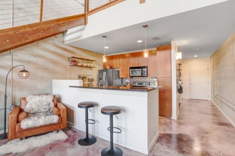 Condo in Tampa, Florida, 1 bedroom  № 1784493 - photo 9