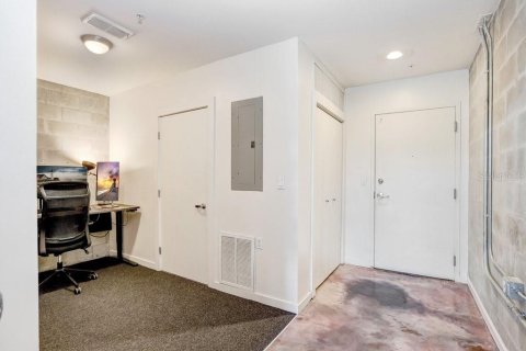Condo in Tampa, Florida, 1 bedroom  № 1784493 - photo 4