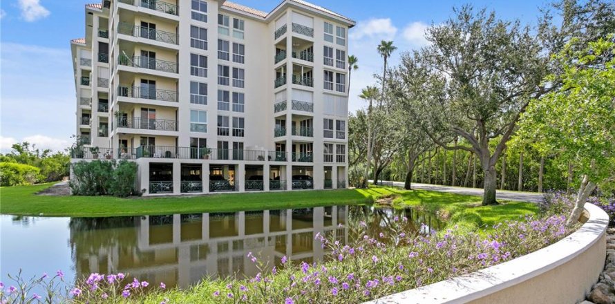 Condo in Saint Petersburg, Florida, 2 bedrooms  № 1876042