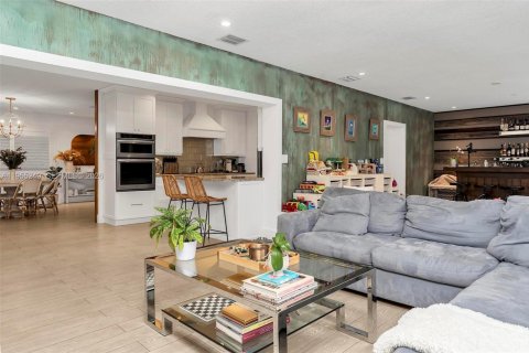 Villa ou maison à louer à Coral Gables, Floride: 3 chambres, 232.26 m2 № 2011098 - photo 14