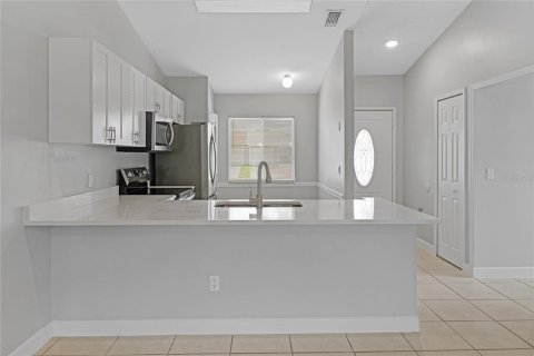Apartamento en alquiler en Orlando, Florida, 3 dormitorios, 92.9 m2 № 1802159 - foto 8