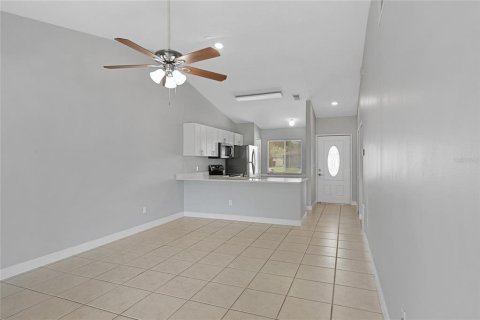 Apartamento en alquiler en Orlando, Florida, 3 dormitorios, 92.9 m2 № 1802159 - foto 11