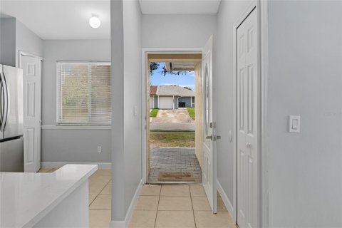 Apartamento en alquiler en Orlando, Florida, 3 dormitorios, 92.9 m2 № 1802159 - foto 7