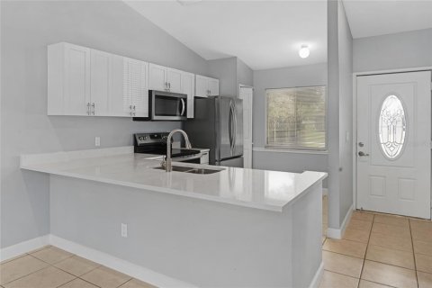 Apartamento en alquiler en Orlando, Florida, 3 dormitorios, 92.9 m2 № 1802159 - foto 9