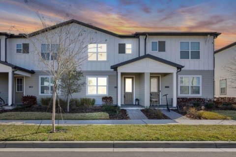Townhouse in Winter Garden, Florida 3 bedrooms, 147.16 sq.m. № 2110287