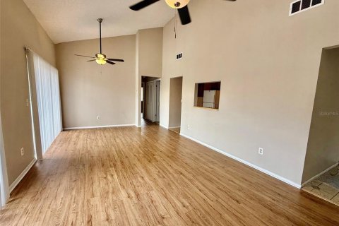 Condo in Clearwater, Florida, 2 bedrooms  № 1903337 - photo 7