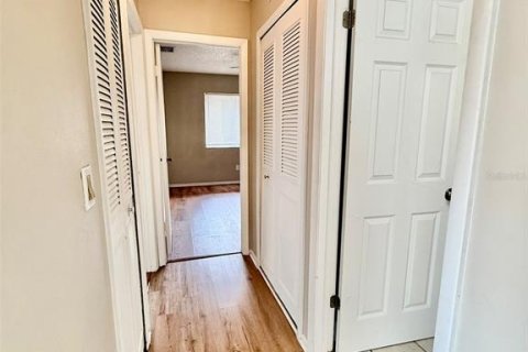 Condo in Clearwater, Florida, 2 bedrooms  № 1903337 - photo 12