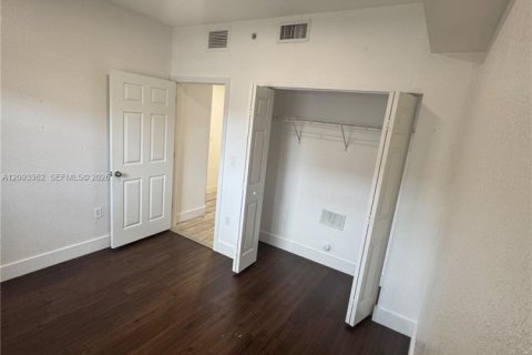 Copropriété à louer à Doral, Floride: 3 chambres, 112.13 m2 № 2383088 - photo 11