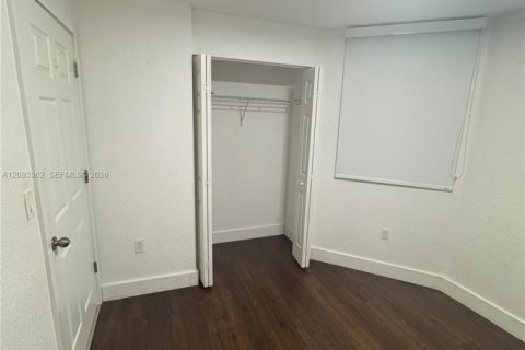 Copropriété à louer à Doral, Floride: 3 chambres, 112.13 m2 № 2383088 - photo 13