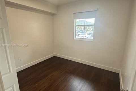 Copropriété à louer à Doral, Floride: 3 chambres, 112.13 m2 № 2383088 - photo 12
