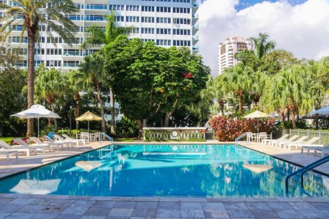 Copropriété à vendre à Boca Raton, Floride: 2 chambres, 136.94 m2 № 2407978 - photo 7