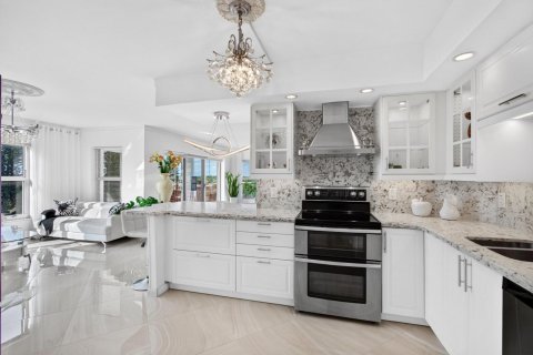 Copropriété à vendre à Boca Raton, Floride: 2 chambres, 136.94 m2 № 2407978 - photo 14