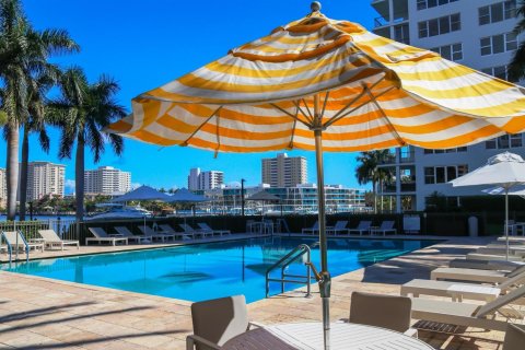 Copropriété à vendre à Boca Raton, Floride: 2 chambres, 136.94 m2 № 2407978 - photo 8