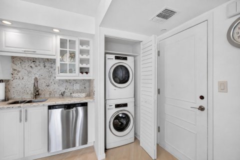 Copropriété à vendre à Boca Raton, Floride: 2 chambres, 136.94 m2 № 2407978 - photo 15