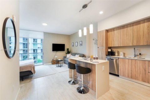Condo in Miami, Florida № 1959109 - photo 11