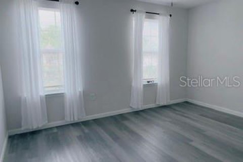 Снять в аренду виллу или дом в Дэвенпорт, Флорида 9 комнат, 217.02м2, № 2236021 - фото 12