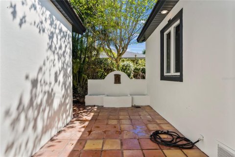 Casa en venta en Winter Park, Florida, 4 dormitorios, 263.94 m2 № 1582580 - foto 3