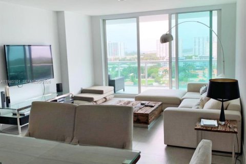 Снять в аренду кондоминиум в Санни-Айлс-Бич, Флорида 2 спальни, 144.28м2, № 1997351 - фото 7