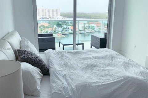 Снять в аренду кондоминиум в Санни-Айлс-Бич, Флорида 2 спальни, 144.28м2, № 1997351 - фото 14