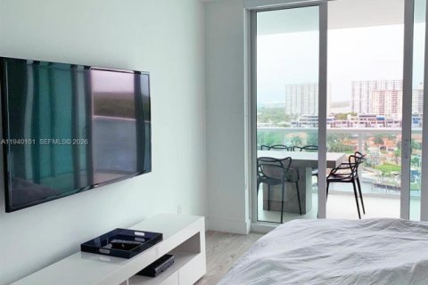 Снять в аренду кондоминиум в Санни-Айлс-Бич, Флорида 2 спальни, 144.28м2, № 1997351 - фото 10