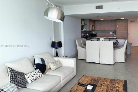 Снять в аренду кондоминиум в Санни-Айлс-Бич, Флорида 2 спальни, 144.28м2, № 1997351 - фото 3