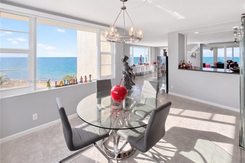 Condominio en venta en Fort Lauderdale, Florida, 1 dormitorio, 110.55 m2 № 2350584 - foto 20
