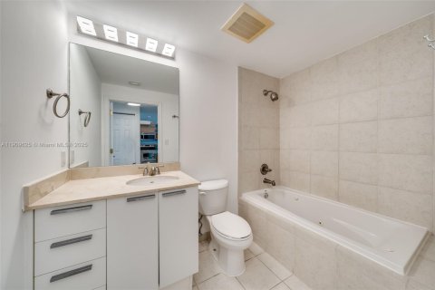 Снять в аренду кондоминиум в Холливуд, Флорида 1 спальня, 75.25м2, № 1965432 - фото 20