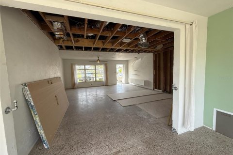 House in Saint Pete Beach, Florida 2 bedrooms, 112.78 sq.m. № 1844278 - photo 16