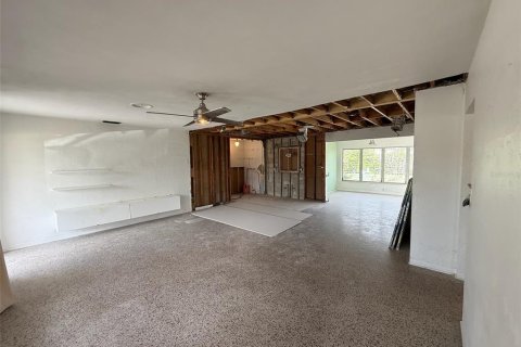 House in Saint Pete Beach, Florida 2 bedrooms, 112.78 sq.m. № 1844278 - photo 4