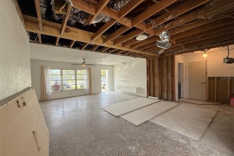 House in Saint Pete Beach, Florida 2 bedrooms, 112.78 sq.m. № 1844278 - photo 9