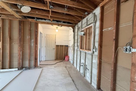 House in Saint Pete Beach, Florida 2 bedrooms, 112.78 sq.m. № 1844278 - photo 10