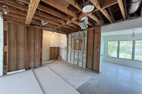House in Saint Pete Beach, Florida 2 bedrooms, 112.78 sq.m. № 1844278 - photo 7