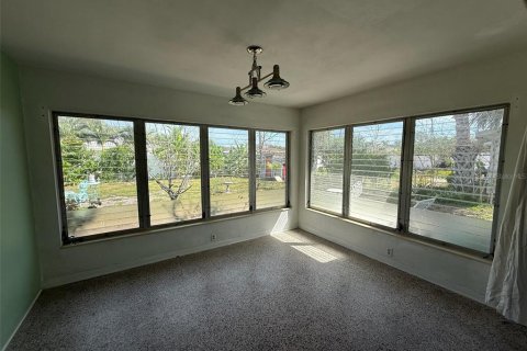 House in Saint Pete Beach, Florida 2 bedrooms, 112.78 sq.m. № 1844278 - photo 13