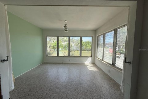 House in Saint Pete Beach, Florida 2 bedrooms, 112.78 sq.m. № 1844278 - photo 12
