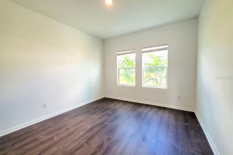 Villa ou maison à louer à Zephyrhills, Floride: 3 chambres, 165.74 m2 № 2430828 - photo 26