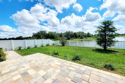 Villa ou maison à louer à Zephyrhills, Floride: 3 chambres, 165.74 m2 № 2430828 - photo 28
