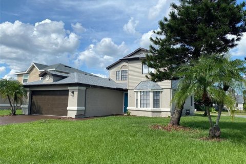Casa en Kissimmee, Florida 3 dormitorios, 158.49 m2 № 2121844