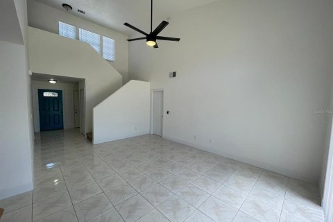 Casa en venta en Kissimmee, Florida, 3 dormitorios, 158.49 m2 № 2121844 - foto 13