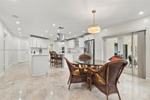 Casa en venta en Atlantis, Florida, 4 dormitorios, 308.62 m2 № 2383235 - foto 14