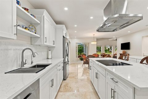 Casa en venta en Atlantis, Florida, 4 dormitorios, 308.62 m2 № 2383235 - foto 18