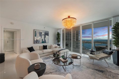 Снять в аренду кондоминиум в Майами-Бич, Флорида 3 спальни, 200.48м2, № 1954629 - фото 10