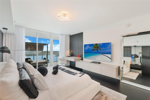 Снять в аренду кондоминиум в Майами-Бич, Флорида 3 спальни, 200.48м2, № 1954629 - фото 19