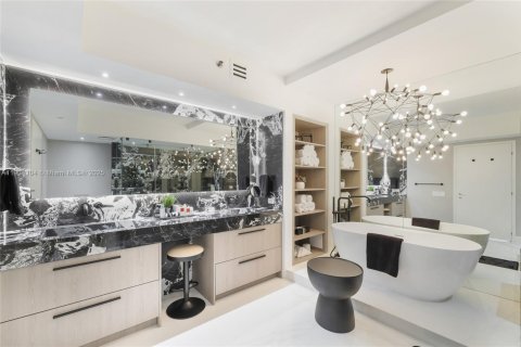 Снять в аренду кондоминиум в Майами-Бич, Флорида 3 спальни, 200.48м2, № 1954629 - фото 21