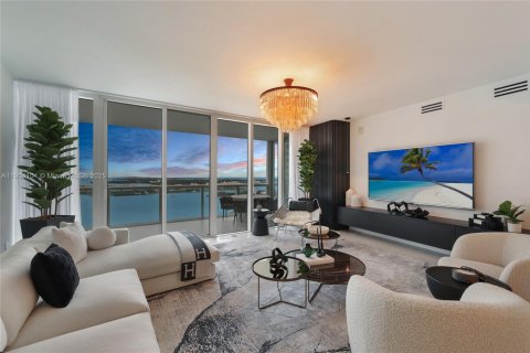 Снять в аренду кондоминиум в Майами-Бич, Флорида 3 спальни, 200.48м2, № 1954629 - фото 11